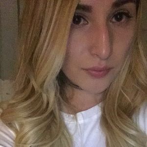 Meet your Posher, Renee